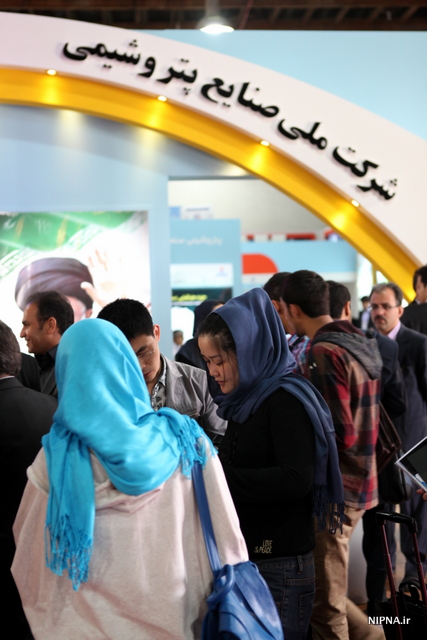 دومین روز هجدهمین نمایشگاه نمایشگاه نفت، گاز و پتروشیمی  4