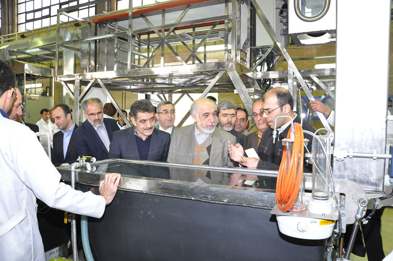 بازدید معاون وزیر نفت در امور پتروشیمی از شرکت پژوهش و فناوری پتروشیمی 5