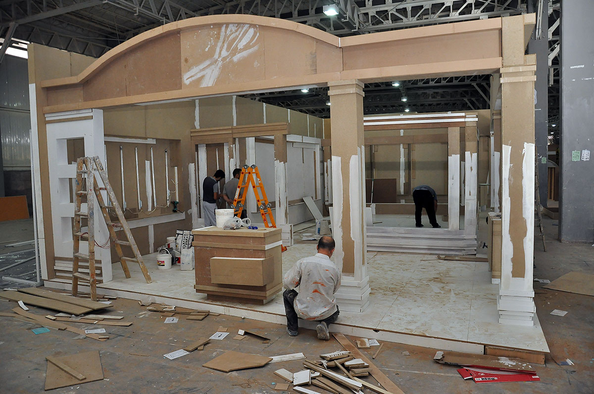 ایران پلاست نهم جان می گیرد / دومین روز غرفه سازی نمایشگاه ایران پلاست 11