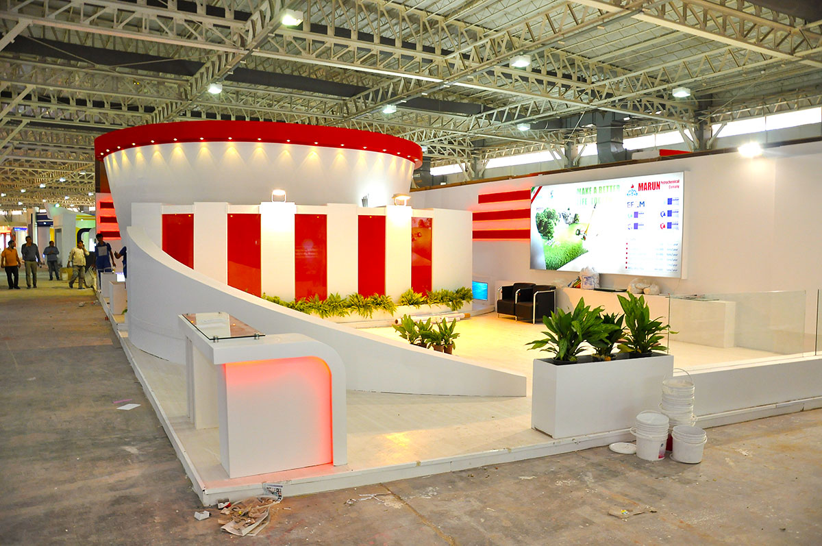 غرفه سازی در ایستگاه پایانی / آخرین روز ساخت غرفه های نمایشگاه ایران پلاست 5