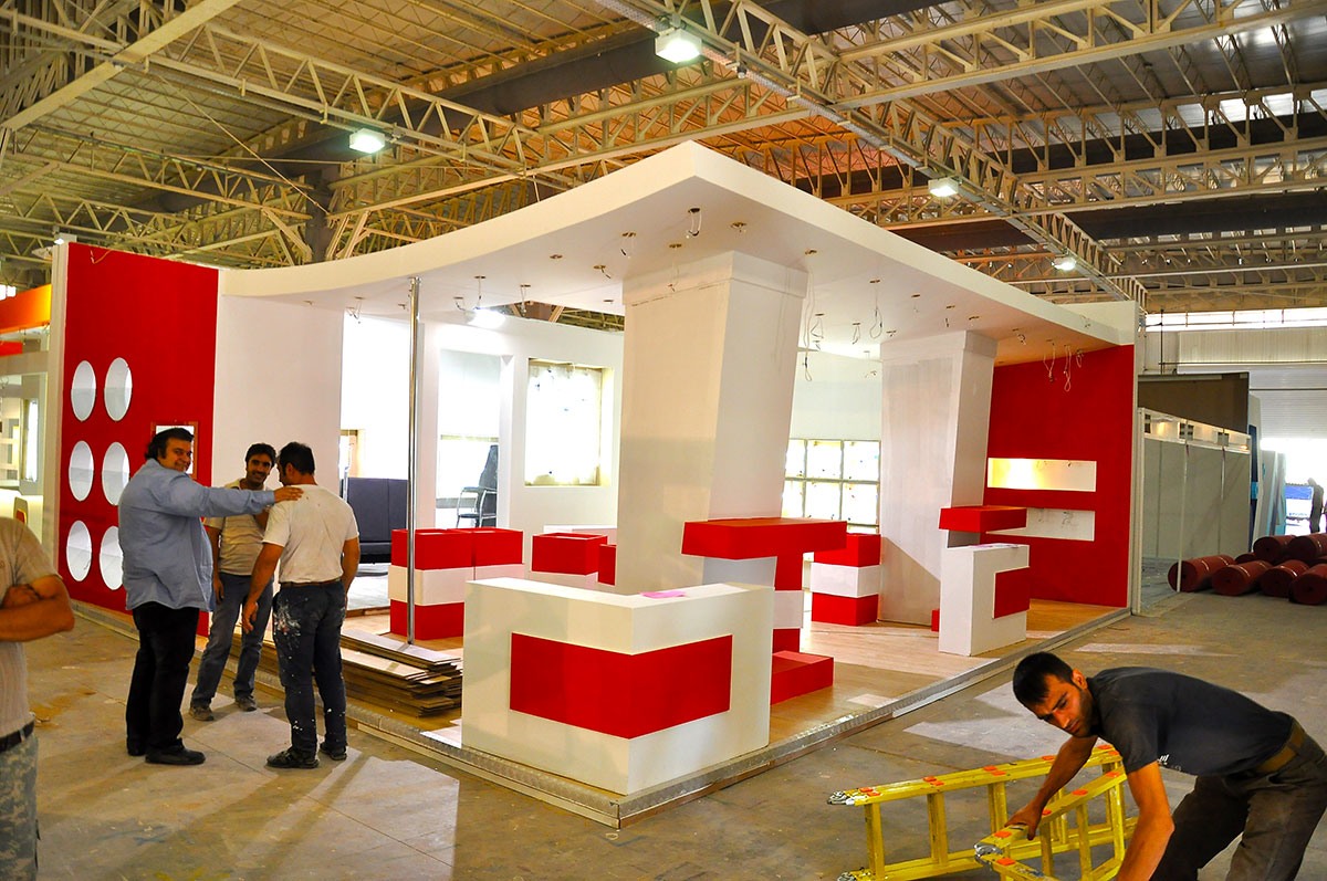 غرفه سازی در ایستگاه پایانی / آخرین روز ساخت غرفه های نمایشگاه ایران پلاست 8