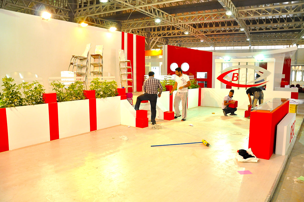 غرفه سازی در ایستگاه پایانی / آخرین روز ساخت غرفه های نمایشگاه ایران پلاست 9