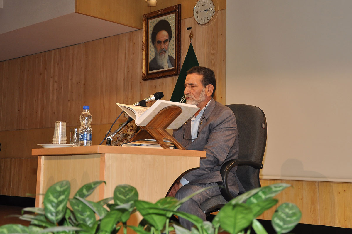مراسم ختم خواهر مهندس پیوندی با حضور وزیر نفت ، مدیران و همکاران شرکت 1