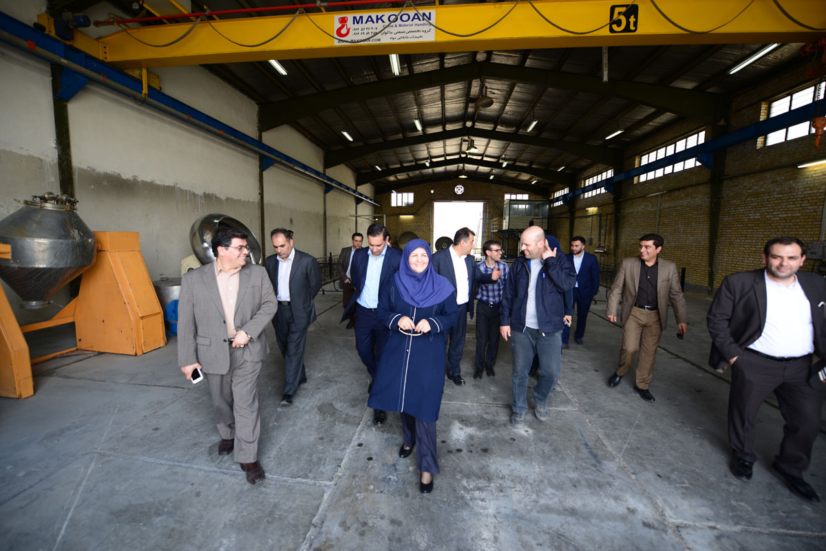 بازدید معاون وزیر نفت ازشرکت گسترش فناوری خوارزمی 14