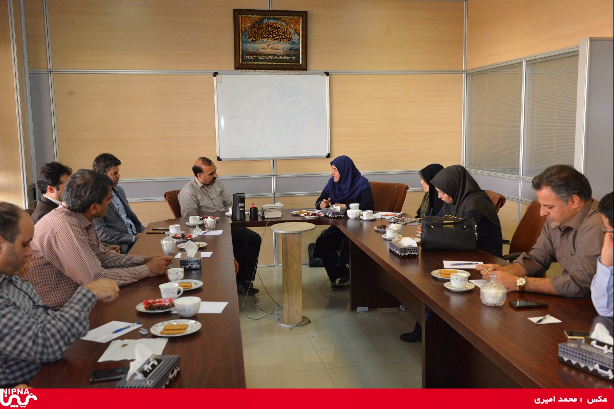 بازدید معاون وزیر نفت از اداره کل پخش اخبار صدا 1
