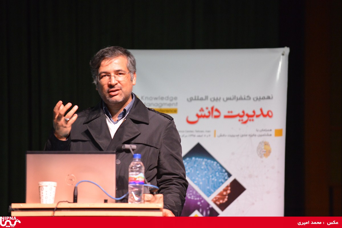 کسب تندیس سیمین هشتمین جایزه ملی مدیریت دانش توسط شرکت ملی صنایع پتروشیمی 4