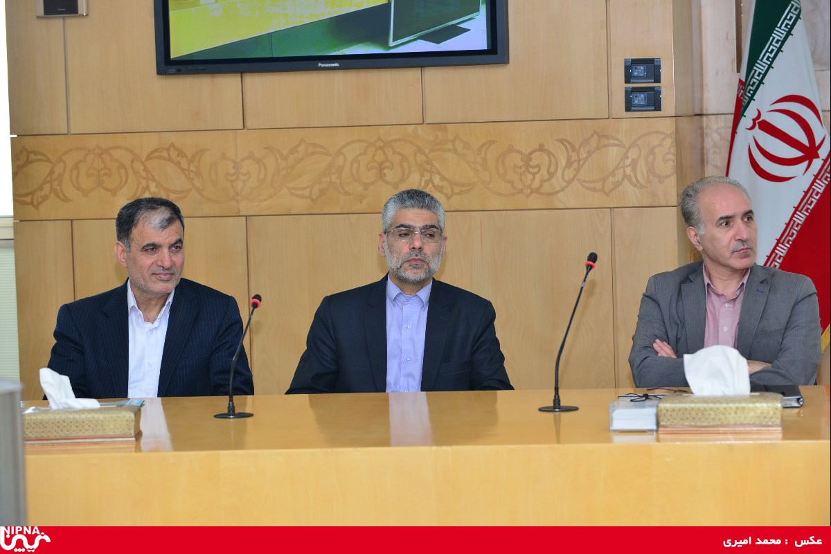 مراسم تودیع و معارفه مدیریت بهداشت، ایمنی، محیط زیست شرکت ملی صنایع پتروشیمی 4