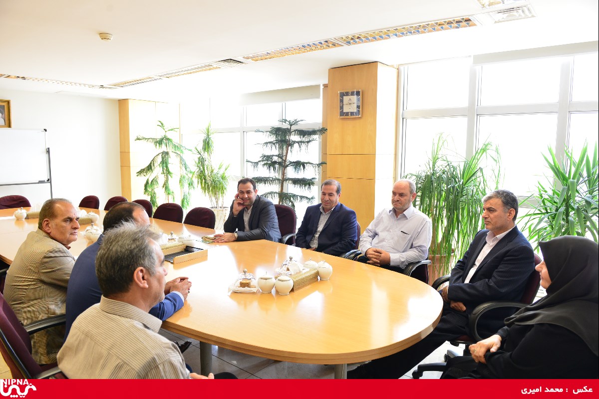 تجلیل ازآزادگان سرافراز شرکت ملی صنایع پتروشیمی به مناسبت سالروز بازگشت آزادگان به میهن اسلامی96/5/25 5