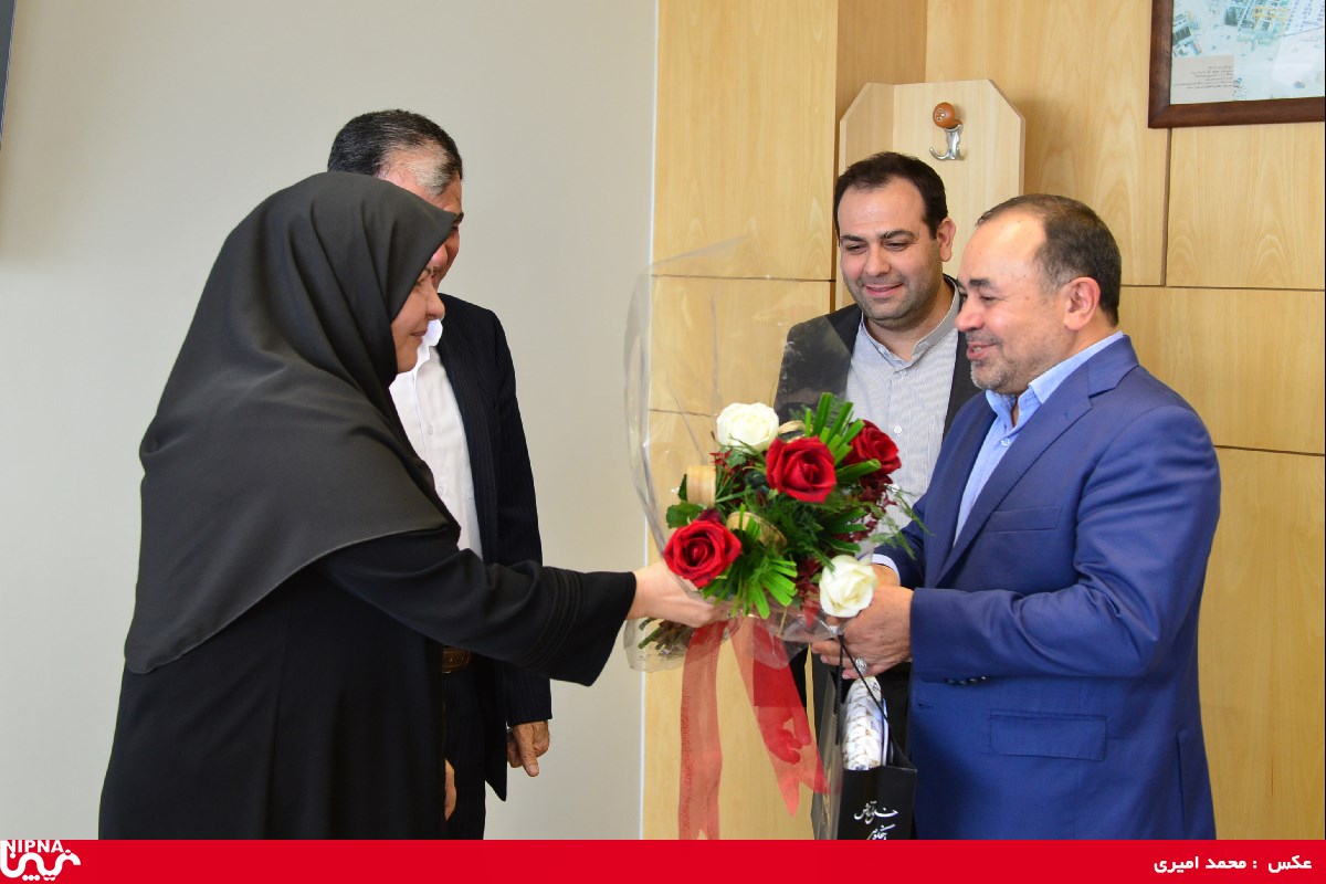 تجلیل ازآزادگان سرافراز شرکت ملی صنایع پتروشیمی به مناسبت سالروز بازگشت آزادگان به میهن اسلامی96/5/25 14