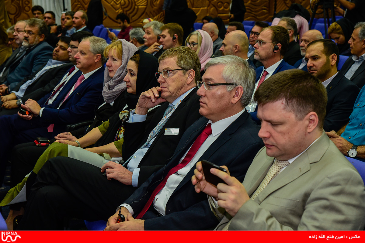 افتتاح یازدهمین نمایشگاه بین المللی ایران پلاست با حضور معاون اول ریاست جمهوری و وزیر نفت 7