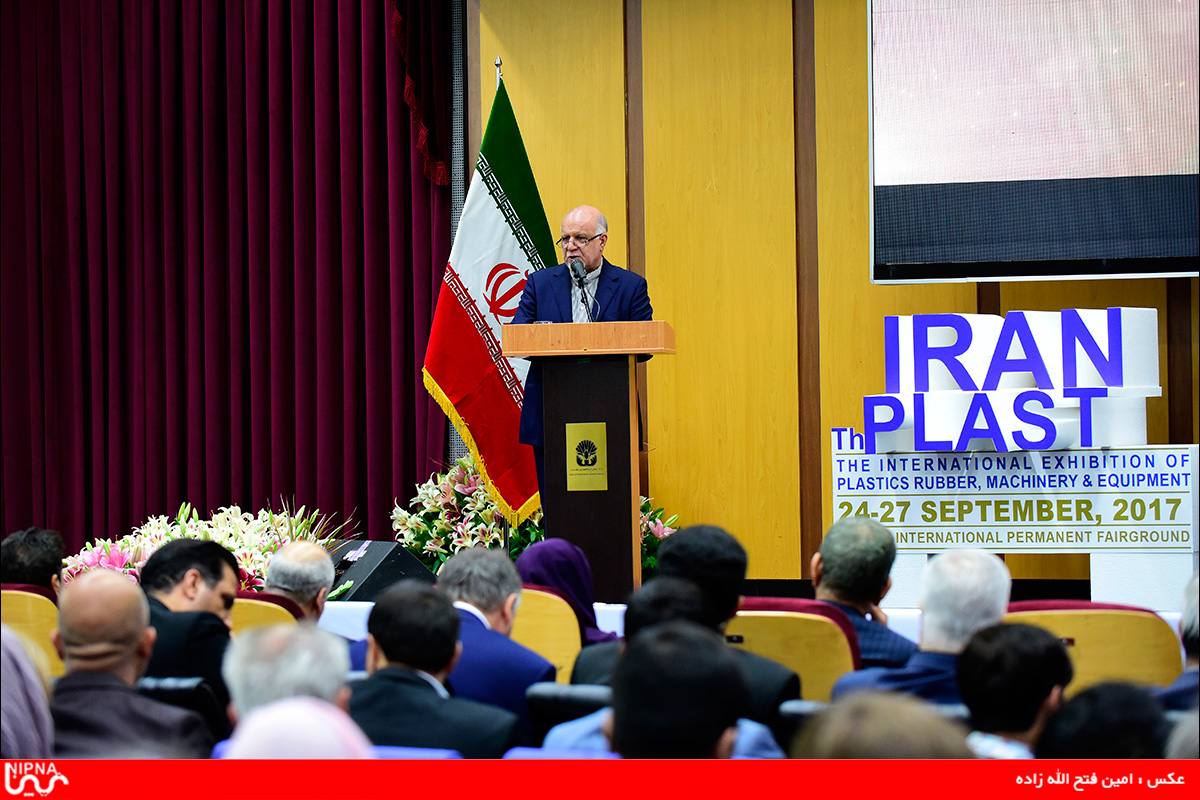 افتتاح یازدهمین نمایشگاه بین المللی ایران پلاست با حضور معاون اول ریاست جمهوری و وزیر نفت 18