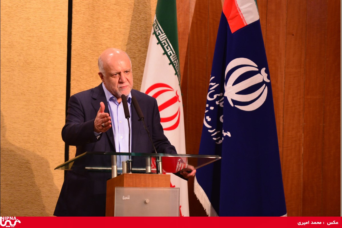 آئین معارفه سرکارخانم مهندس شاهدائی، قائم مقام محترم وزیر نفت و جناب آقای دکتر نوروز زاده مدیر عامل محترم شرکت ملی صنایع پتروشیمی – 96/8/13 10