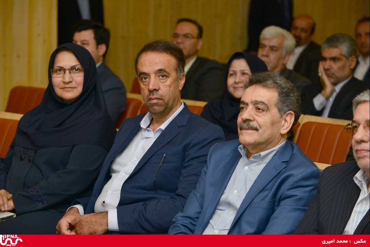 آیین تکریم و معارفه مدیرعامل شرکت ملی صنایع پتروشیمی -96/8/15 15