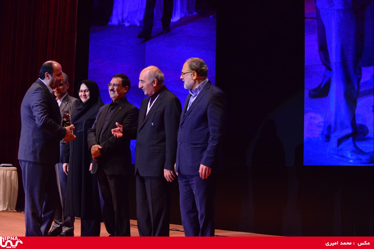 هشتمین دوره جایزه تعالی صنعت پتروشیمی – 96/12/5 24