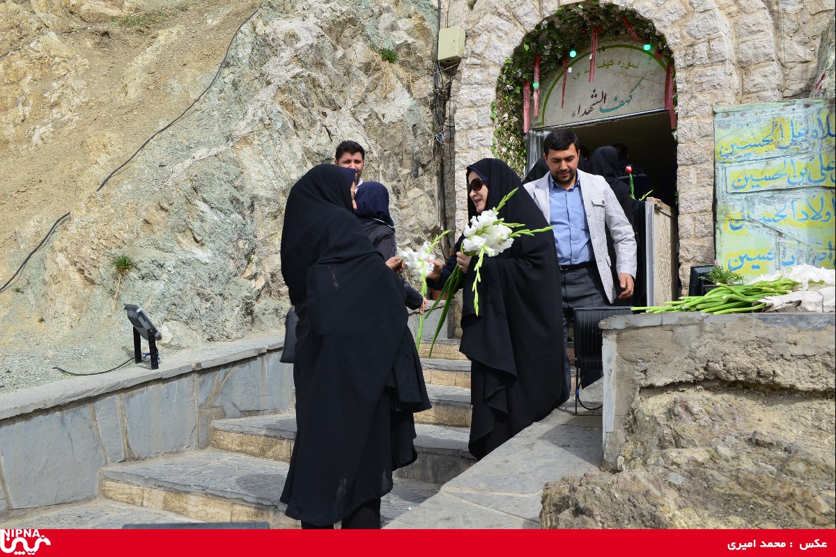 مراسم بزرگداشت روز شهدا – 96/12/21 4