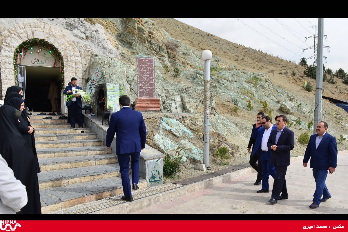 مراسم بزرگداشت روز شهدا – 96/12/21 5