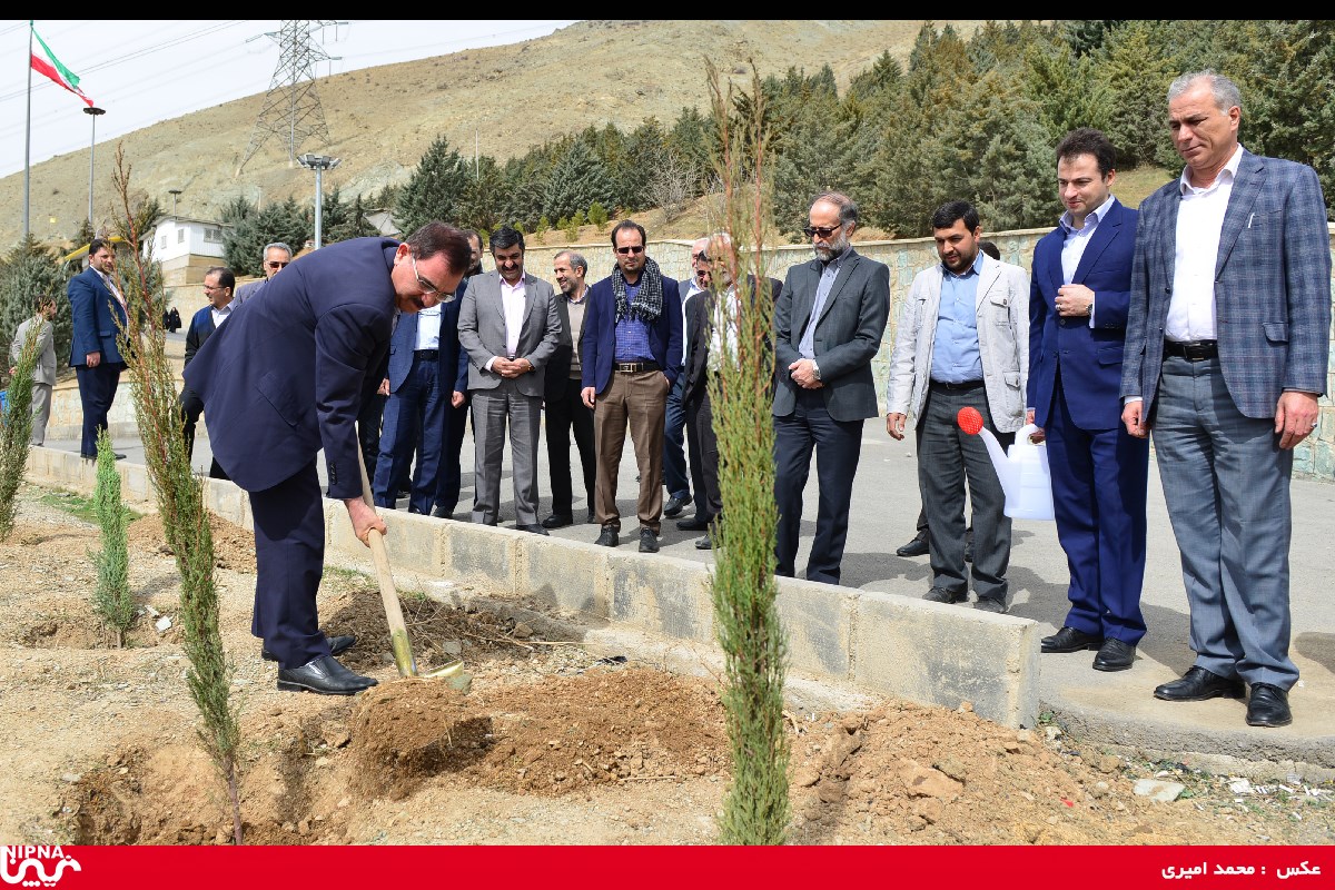 مراسم بزرگداشت روز شهدا – 96/12/21 13