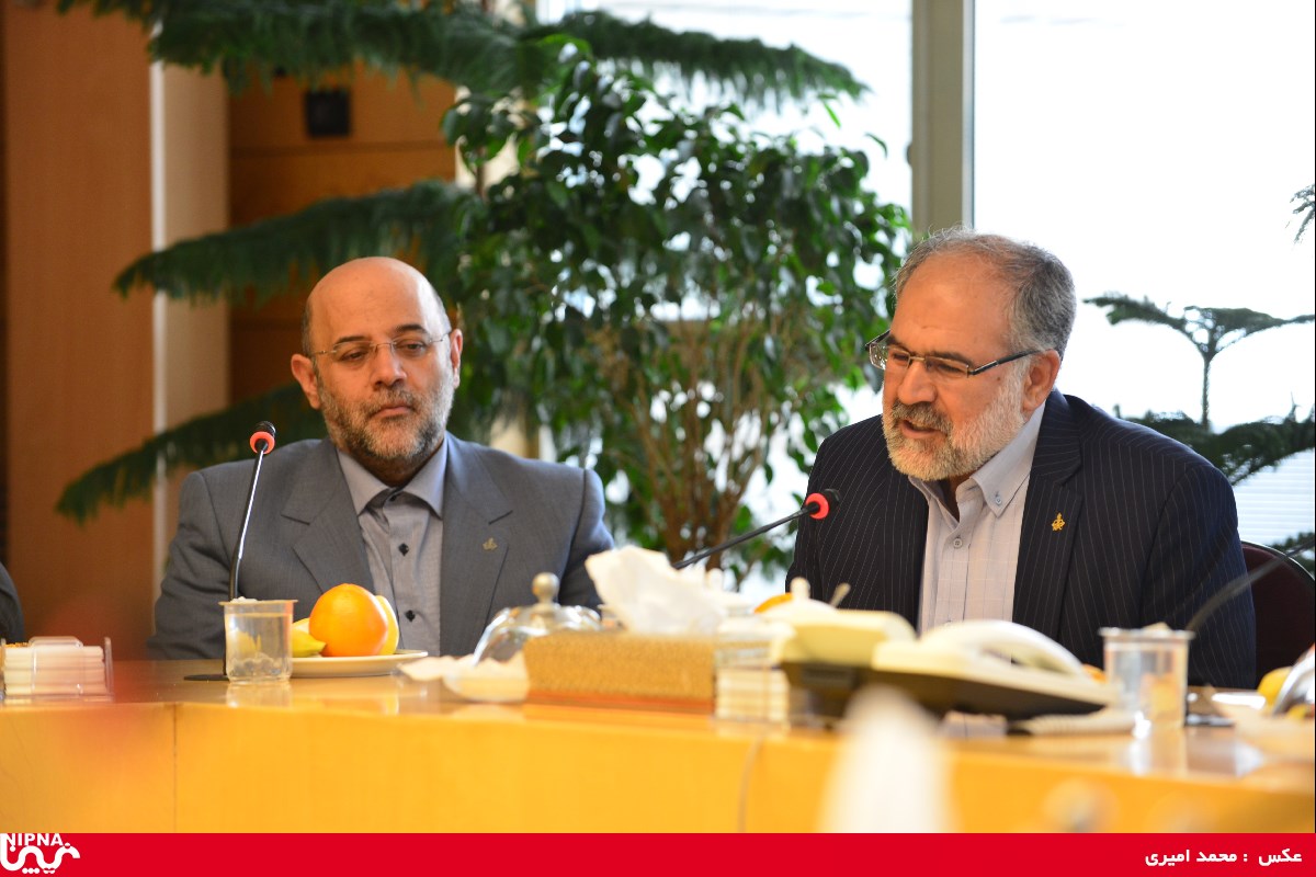 دیدار صمیمی دکتر نوروز زاده با جمعی از پیشکسوتان  شرکت ملی صنایع پتروشیمی -97/1/15 15