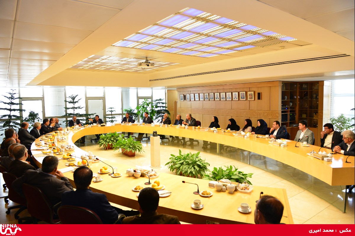 دیدار صمیمی دکتر نوروز زاده با جمعی از پیشکسوتان  شرکت ملی صنایع پتروشیمی -97/1/15 20