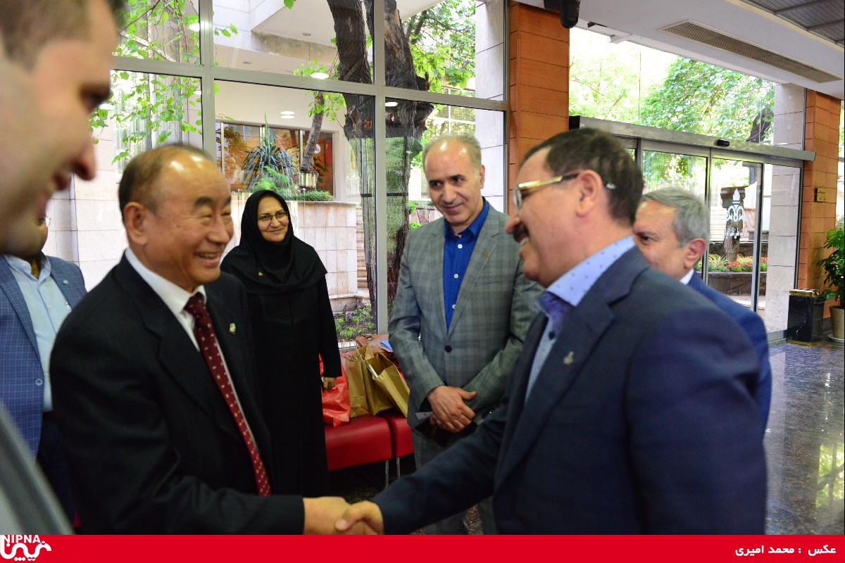 مراسم امضاء تفاهم نامه همکاری های راهبردی فی مابین شرکت ملی صنایع پتروشیمی و فدراسیون صنایع شیمی و پتروشیمی چین – 97/2/3 3