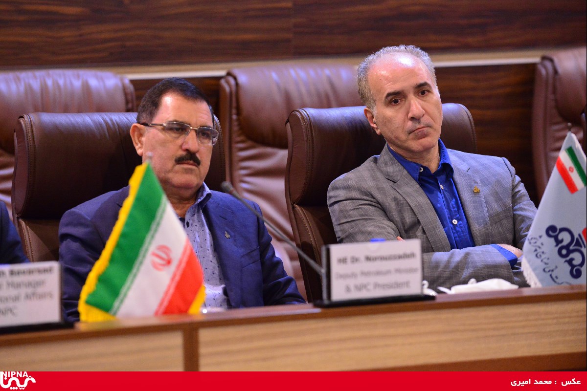 مراسم امضاء تفاهم نامه همکاری های راهبردی فی مابین شرکت ملی صنایع پتروشیمی و فدراسیون صنایع شیمی و پتروشیمی چین – 97/2/3 14