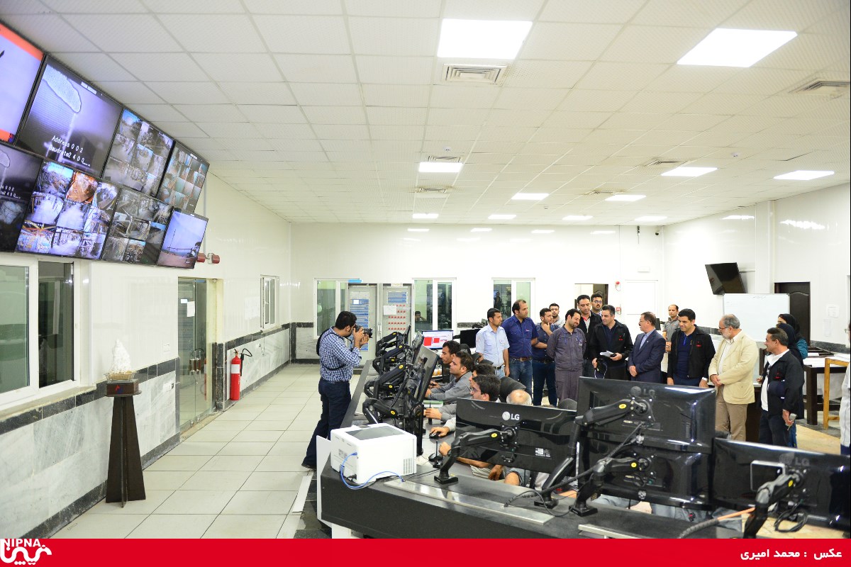 بازدید دکتر نوروز زاده از طرح های پتروشیمی سیراف، متانول کاوه، پترو پالایش کنگان،  هتل در دست احداث جم ، شهرک مسکونی گلستان، 50 هکتار استحصال زمین از دریا، کانال های جمع آوری سیلاب ، نیروگاه و آبگیر پتروشیمی دماوند و منطقه انرژی بر پارسیان-97/2/9.10 6