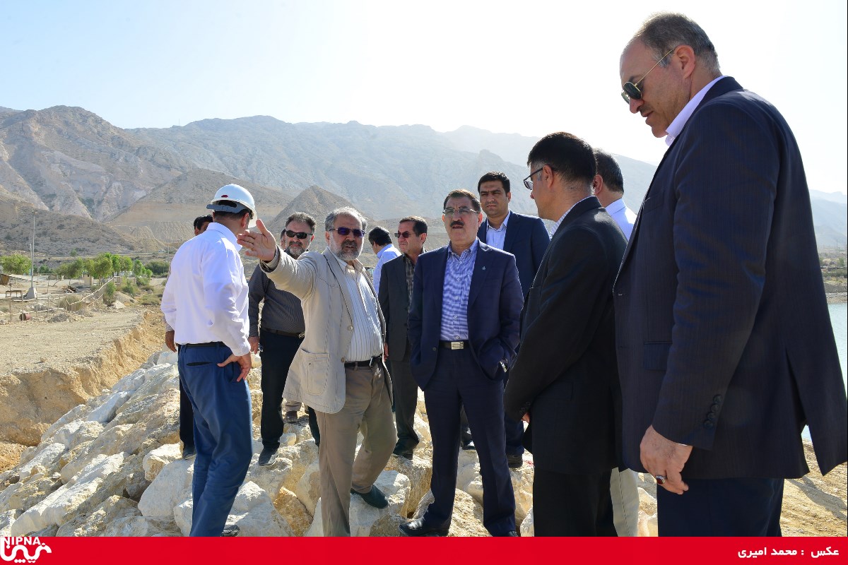 بازدید دکتر نوروز زاده از طرح های پتروشیمی سیراف، متانول کاوه، پترو پالایش کنگان،  هتل در دست احداث جم ، شهرک مسکونی گلستان، 50 هکتار استحصال زمین از دریا، کانال های جمع آوری سیلاب ، نیروگاه و آبگیر پتروشیمی دماوند و منطقه انرژی بر پارسیان-97/2/9.10 20