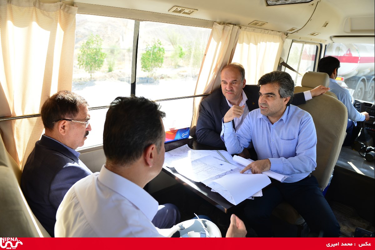 بازدید دکتر نوروز زاده از طرح های پتروشیمی سیراف، متانول کاوه، پترو پالایش کنگان،  هتل در دست احداث جم ، شهرک مسکونی گلستان، 50 هکتار استحصال زمین از دریا، کانال های جمع آوری سیلاب ، نیروگاه و آبگیر پتروشیمی دماوند و منطقه انرژی بر پارسیان-97/2/9.10 21