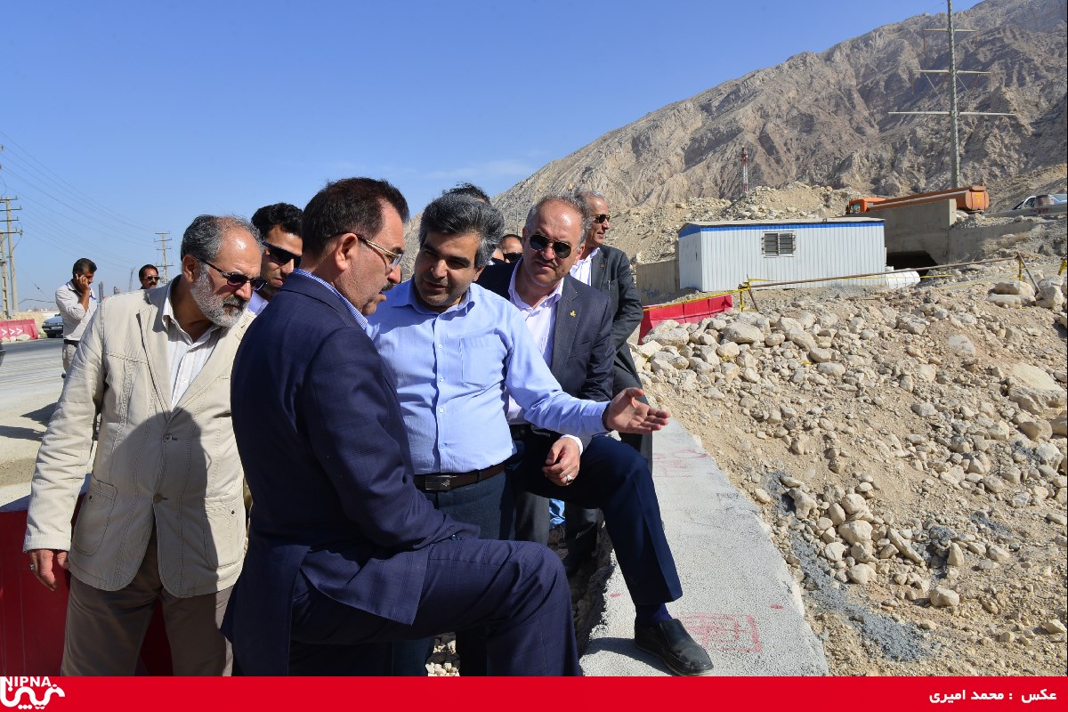 بازدید دکتر نوروز زاده از طرح های پتروشیمی سیراف، متانول کاوه، پترو پالایش کنگان،  هتل در دست احداث جم ، شهرک مسکونی گلستان، 50 هکتار استحصال زمین از دریا، کانال های جمع آوری سیلاب ، نیروگاه و آبگیر پتروشیمی دماوند و منطقه انرژی بر پارسیان-97/2/9.10 22