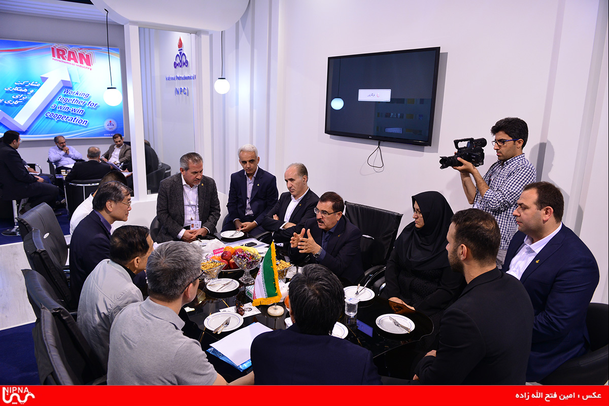 غرفه شرکت ملی صنایع پتروشیمی در بیست و سومین نمایشگاه بین المللی نفت، گاز، پالایش و پتروشیمی 97/2/16 14