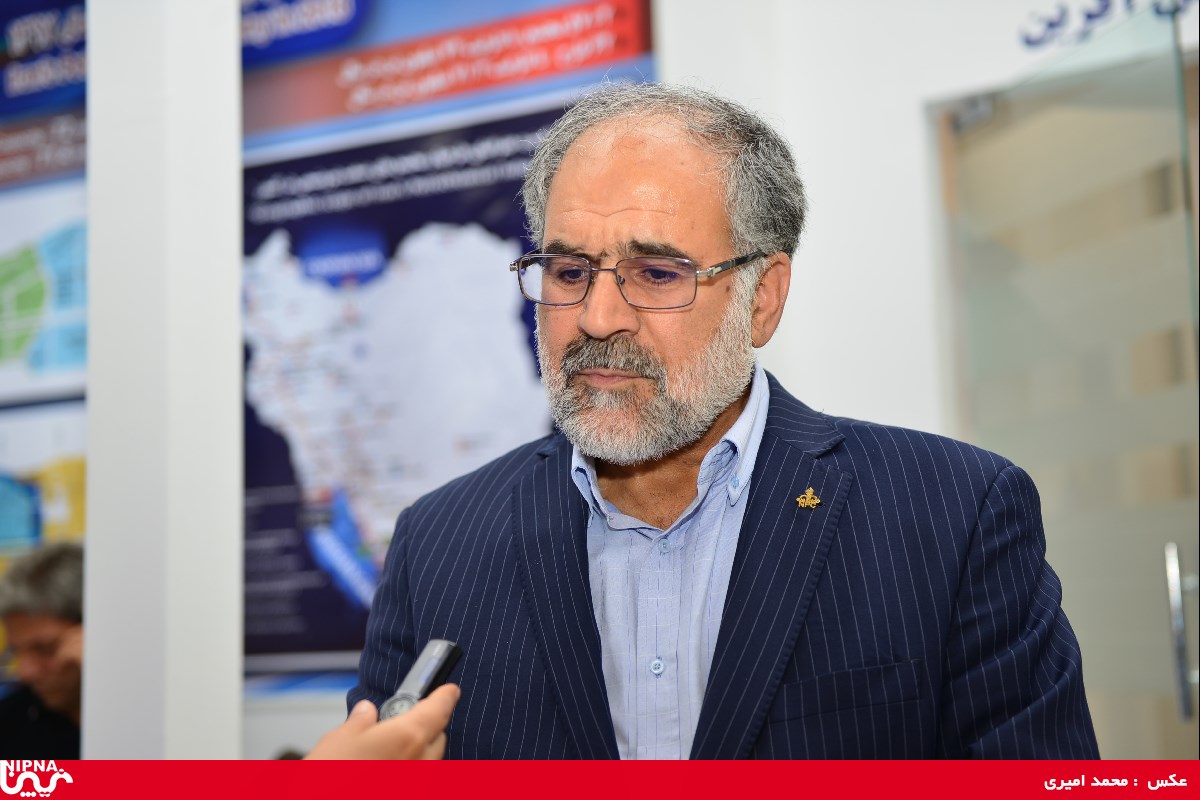 سومین  روز برگزاری بیست و سومین نمایشگاه بین المللی نفت، گاز، پالایش و پتروشیمی 97/2/18 17