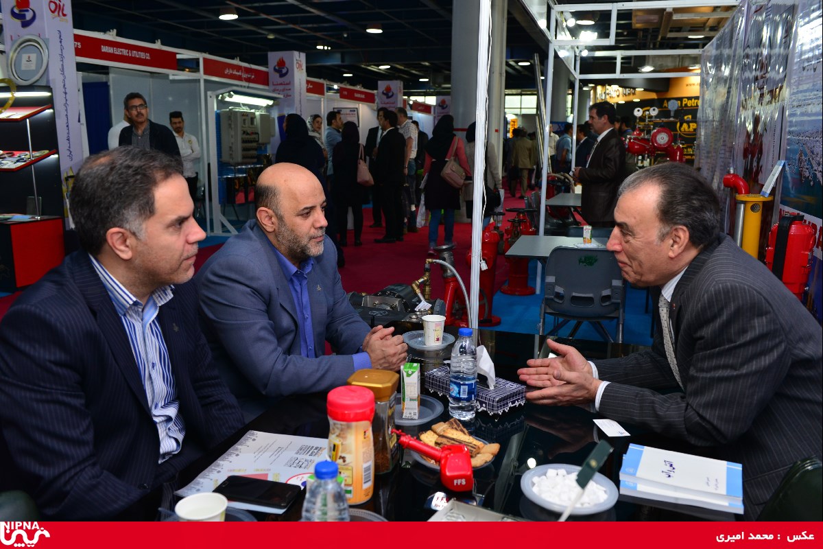 چهارمین روز برگزاری بیست و سومین نمایشگاه بین المللی نفت، گاز، پالایش و پتروشیمی 97/2/19 3