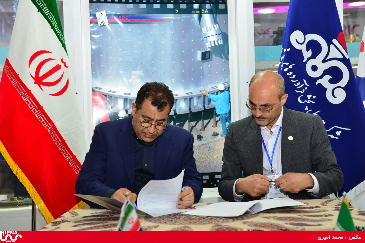 چهارمین روز برگزاری بیست و سومین نمایشگاه بین المللی نفت، گاز، پالایش و پتروشیمی 97/2/19 15