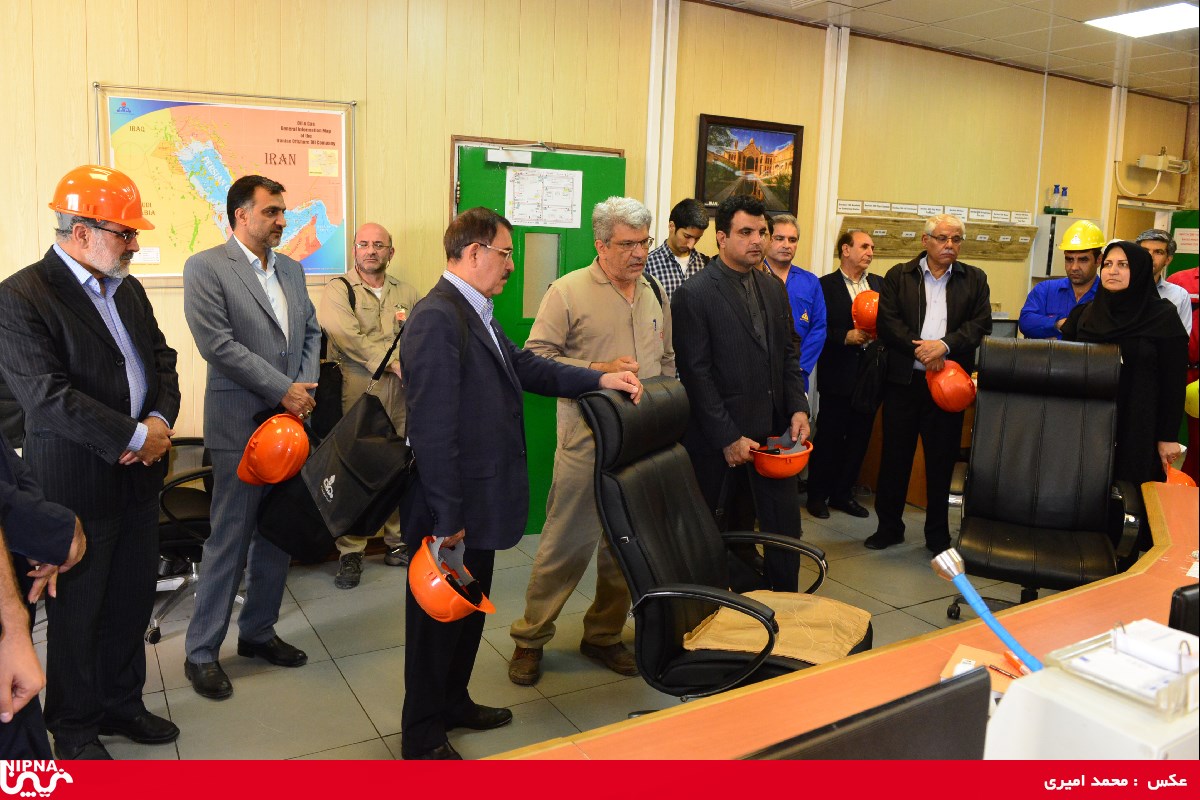 بازدید دکتر نوروز زاده از مجتمع پتروشیمی خارک، متانول دوم، زمین های استحصال شده پروژهای الفین،MEG ، تاسیسات خشکی شرکت نفت فلات قاره و پروژه NGL، و پایانه های نفتی و اسکه T – 97/2/23 27