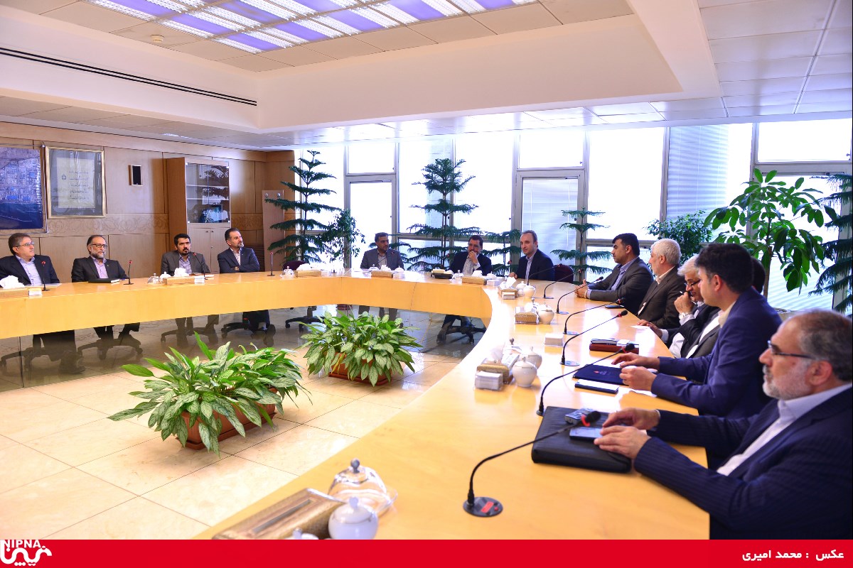 مراسم معارفه سرپرست مدیریت توسعه منابع انسانی شرکت ملی صنایع پتروشیمی 97/2/29 11