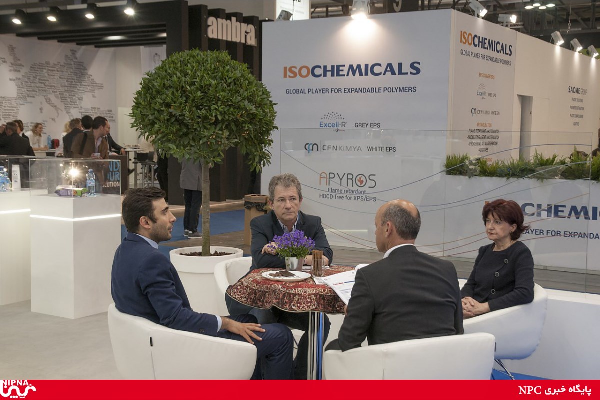 بازدید دکتر نوروز زاده و هیئت همراه از پاویون ایران در نمایشگاه میلان پلاست 2018 10