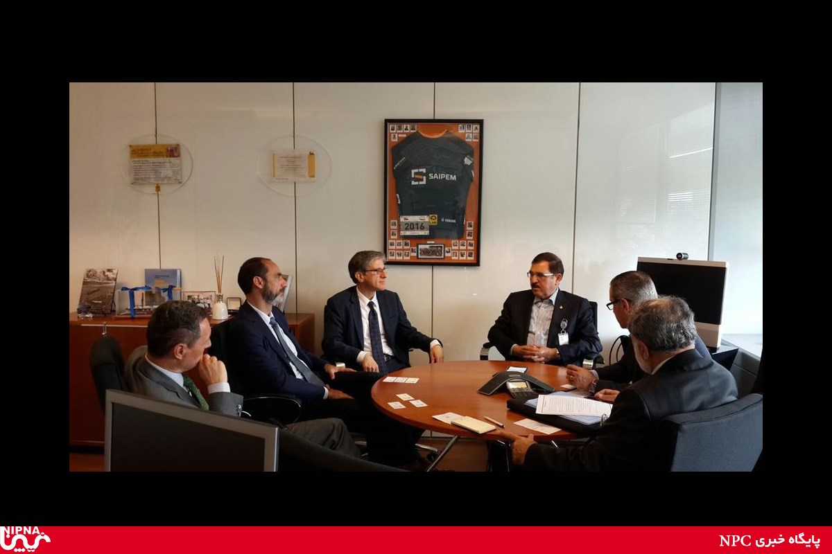 بازدید دکتر نوروز زاده و هیئت همراه از پاویون ایران در نمایشگاه میلان پلاست 2018 18