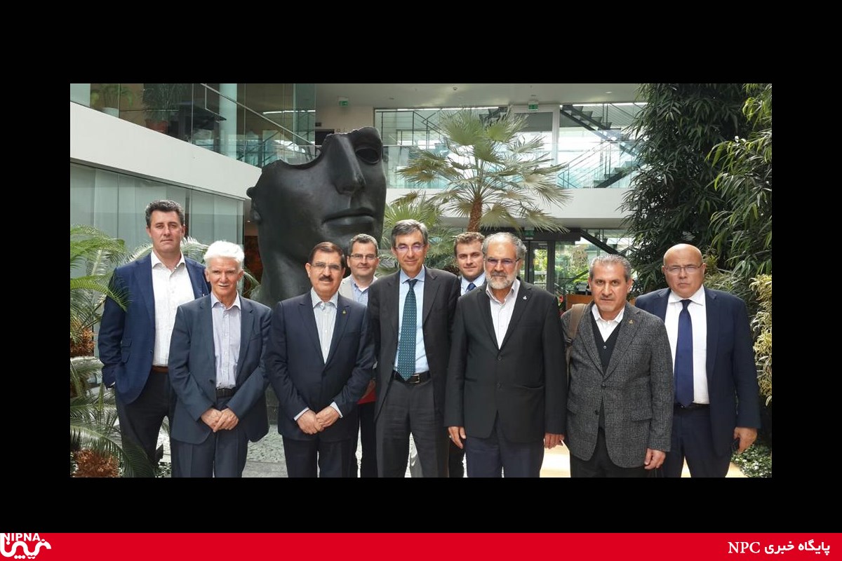 بازدید دکتر نوروز زاده و هیئت همراه از پاویون ایران در نمایشگاه میلان پلاست 2018 19