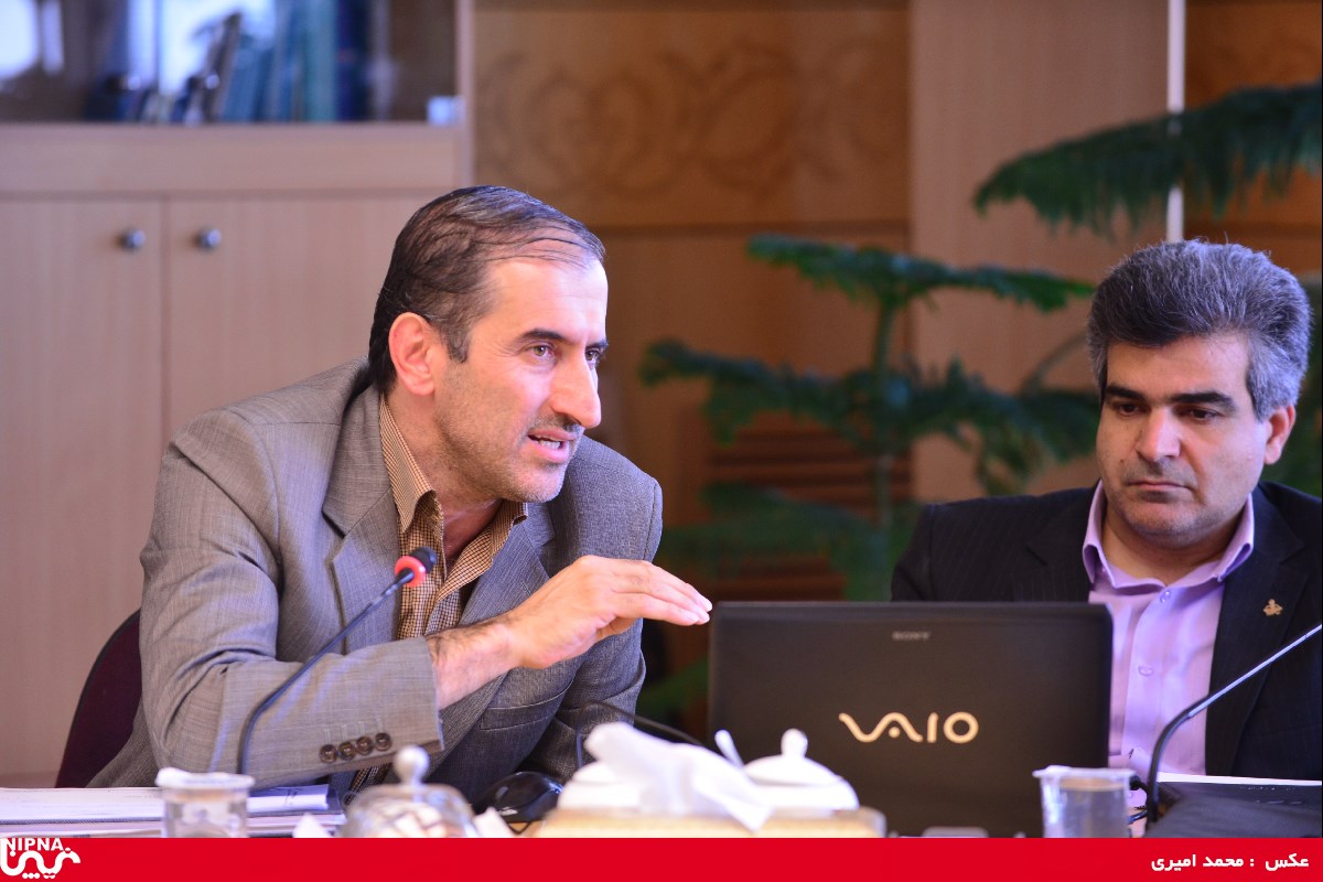 جلسه بررسی پیشرفت طرح های صنعت پتروشیمی – 97/4/24 4