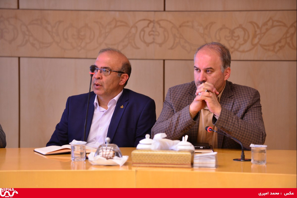 جلسه بررسی پیشرفت طرح های صنعت پتروشیمی – 97/4/24 6