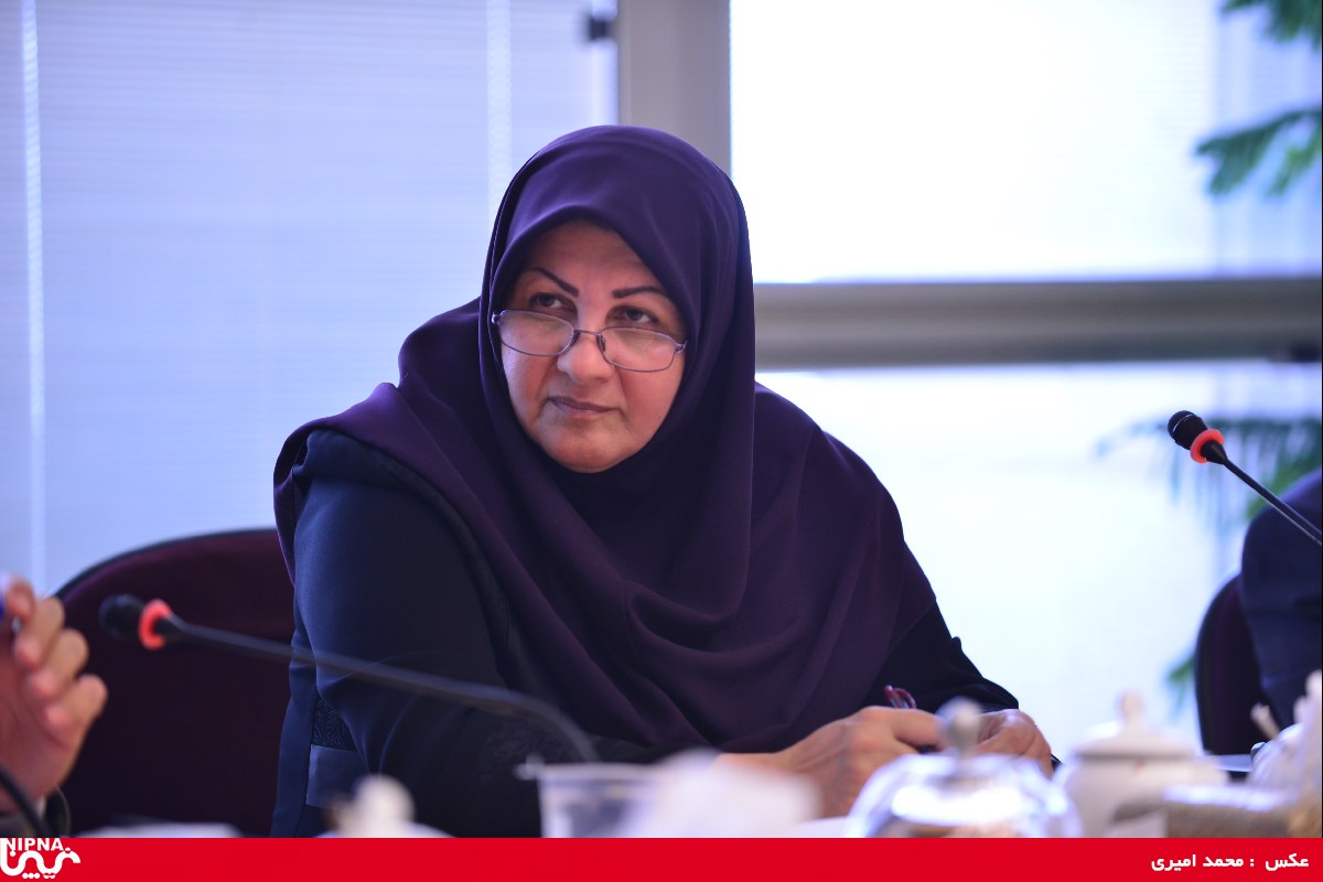 جلسه بررسی پیشرفت طرح های صنعت پتروشیمی – 97/4/24 9