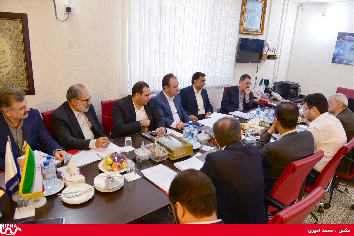 اجلاس شورای راهبردی و سیاست گذاری شرکت های پتروشیمی مستقر در منطقه  انرژی پارس – 97/5/16 3