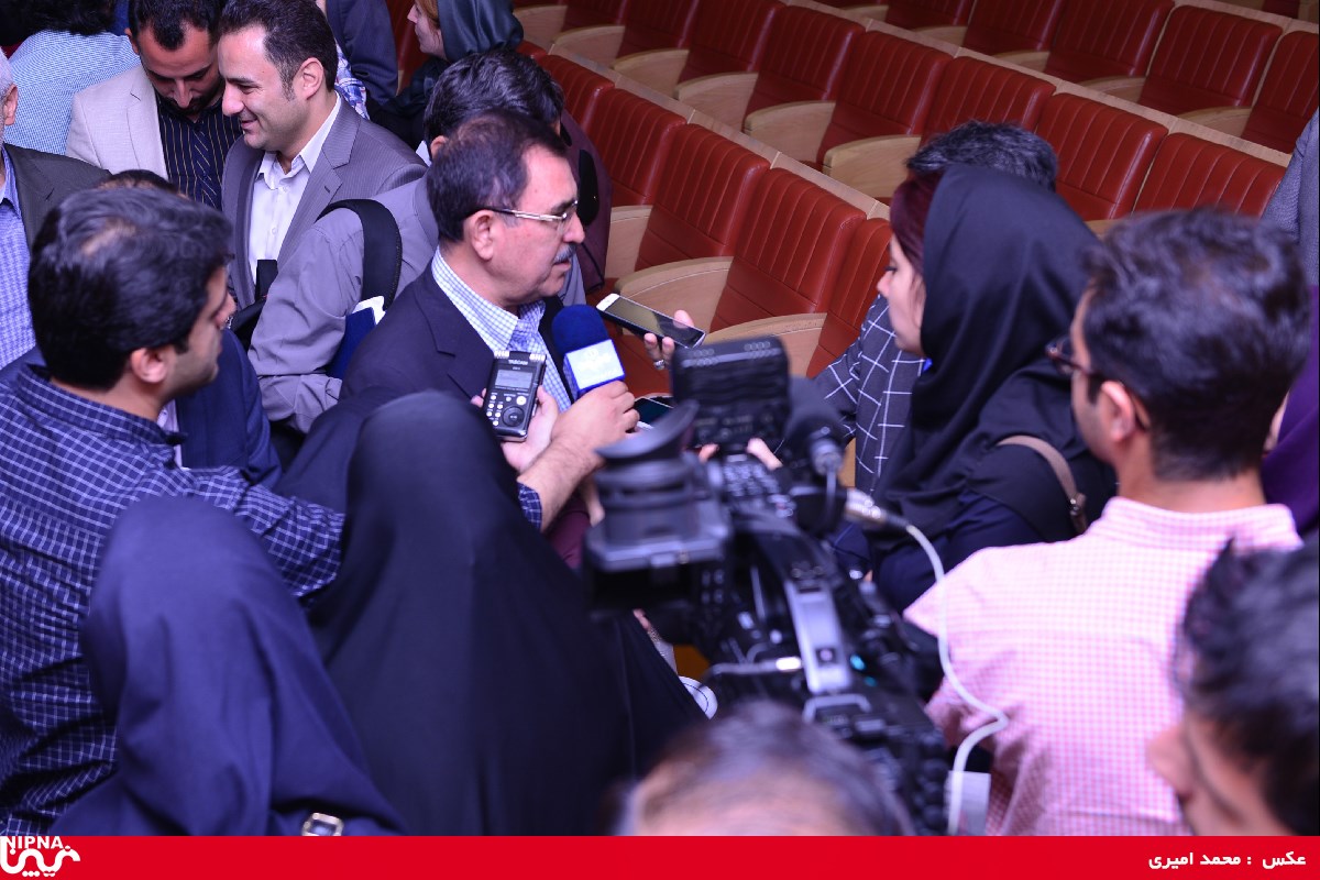 نشست" تعامل و انطباق هوشمندانه" صنعت پتروشیمی و اصحاب رسانه به مناسبت روز خبرنگار- 97/5/23 29