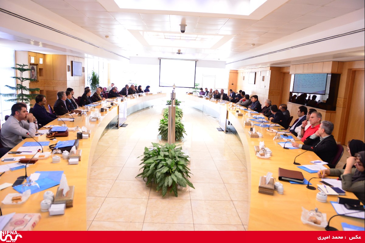 جلسه هم اندیشی  رؤسای HSE  صنعت پتروشیمی-97/8/2 11