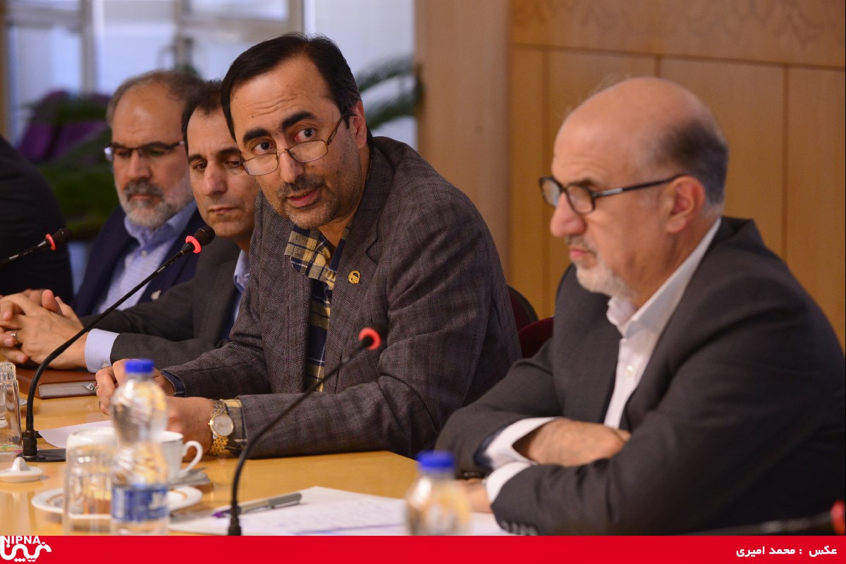 نشست معاون وزیر نفت با مدیرعامل و مدیران ارشد شرکت صنایع پتروشیمی خلیج فارس – 97/9/24 10