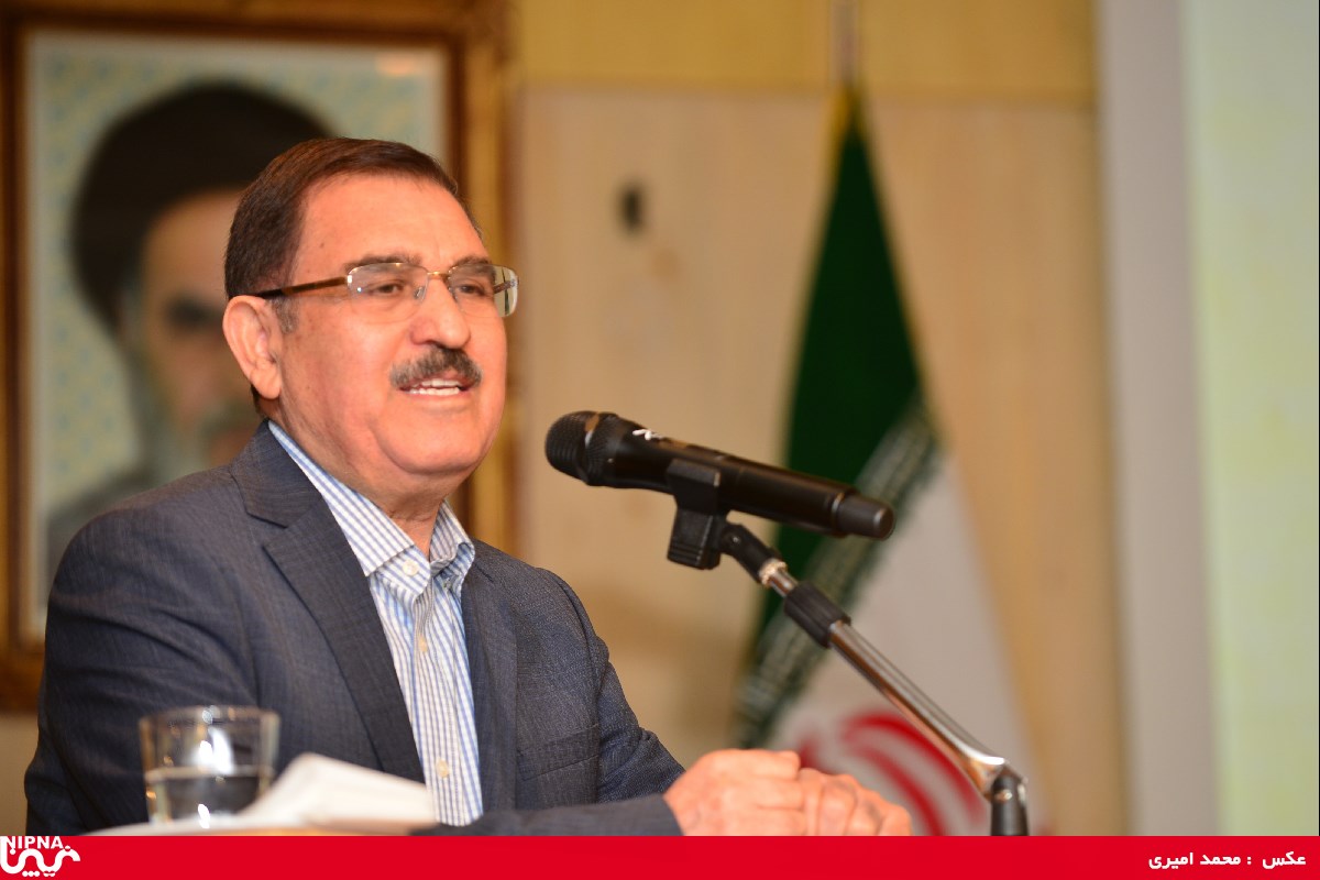 آئین تکریم و تجلیل از خدمات شایسته و ارزنده دکتر نوروز زاده مدیرعامل پیشین شرکت ملی صنایع پتروشیمی- 97/10/3 7