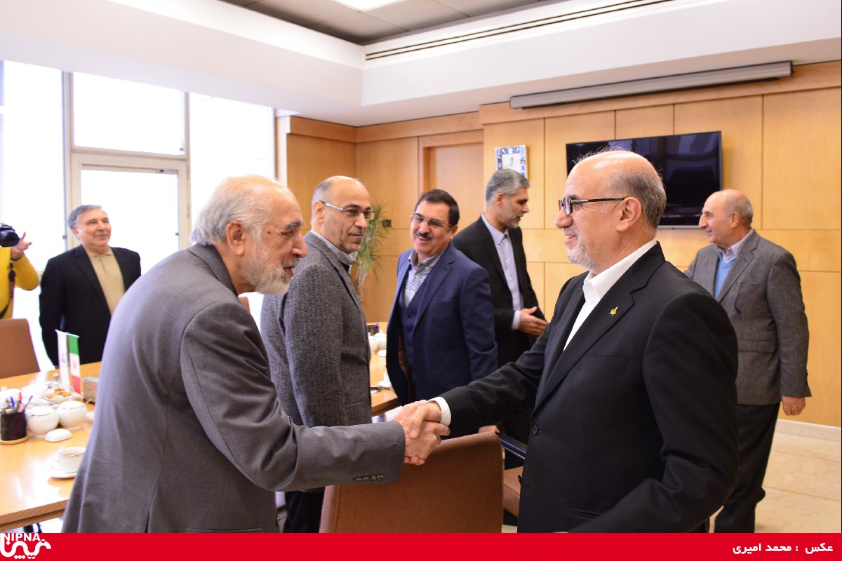 جلسه هم اندیشی مدیران عامل ادوار شرکت ملی صنایع پتروشیمی – 97/10/16 2