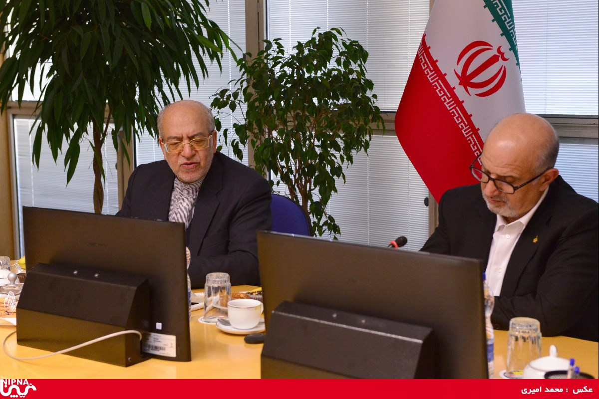 جلسه هم اندیشی مدیران عامل ادوار شرکت ملی صنایع پتروشیمی – 97/10/16 17