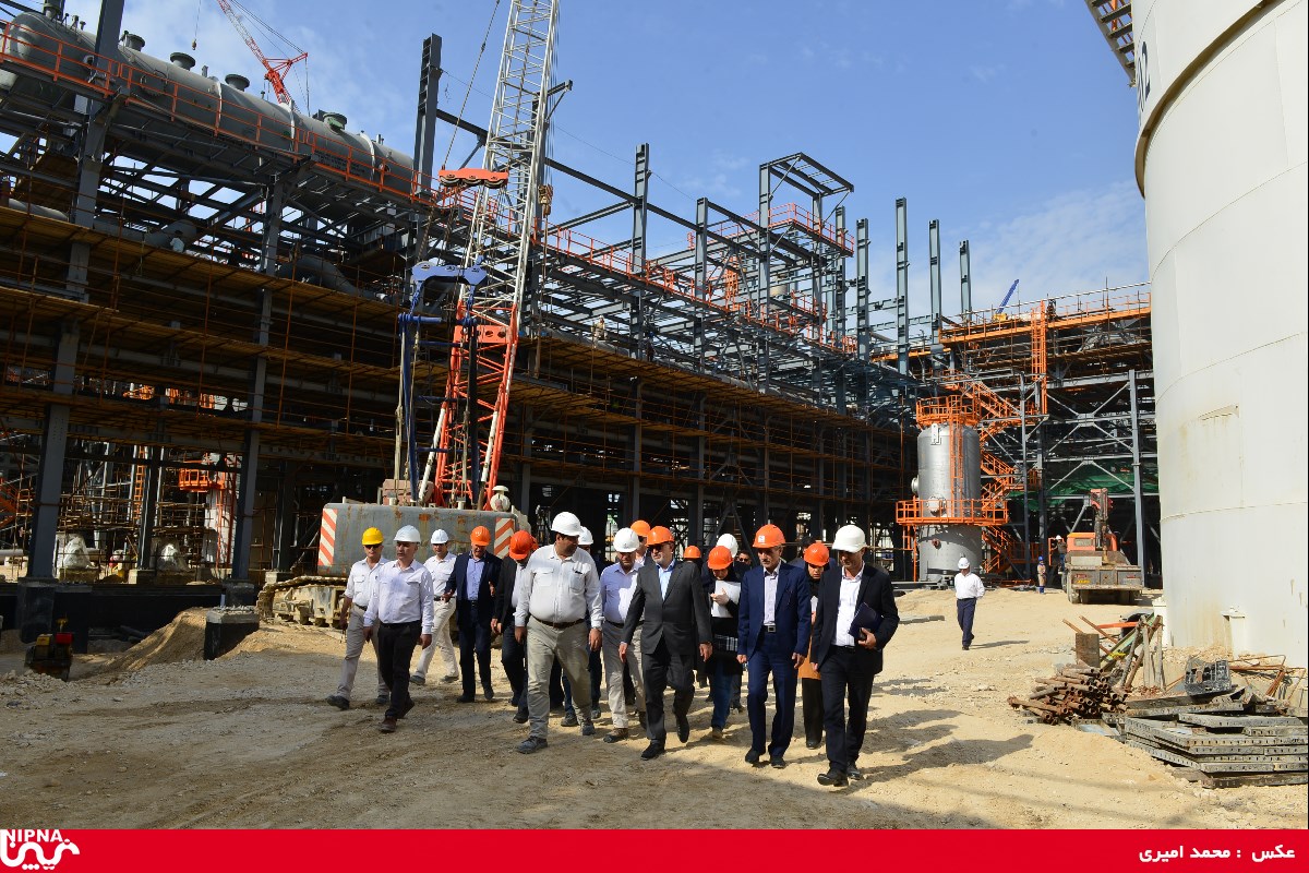 بازدید معاون وزیر نفت و مدیرعامل شرکت ملی صنایع پتروشیمی از طرح های پتروشیمی دنا، کیمیای پارس، سبلان و هنگام - 97/10/26 18