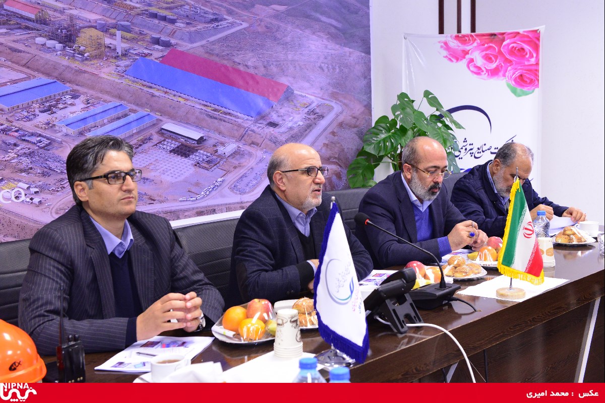 بازدید معاون وزیر نفت و مدیرعامل شرکت ملی صنایع پتروشیمی از طرح پتروشیمی لردگان-97/11/2 18